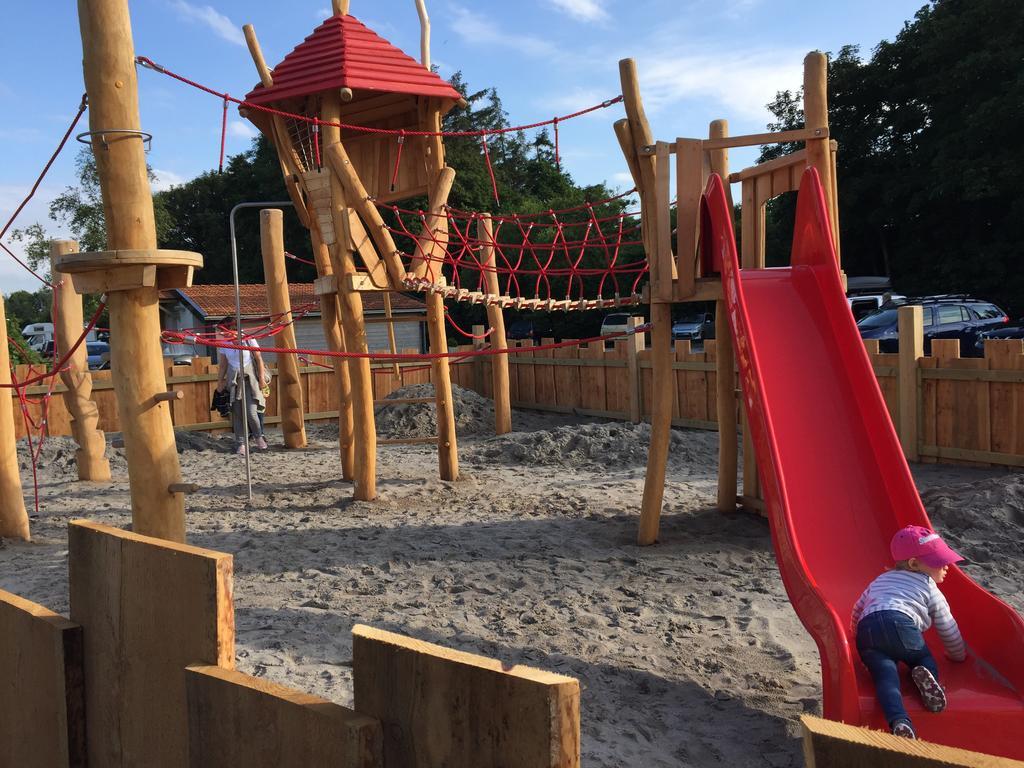 Vakantiepark Dennenoord デン・ブルグ エクステリア 写真